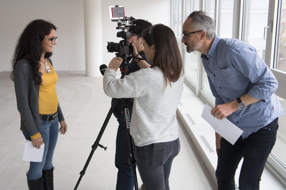 Vidéos journalistiques avec le vidéojournaliste Laurent Darbellay. Photo: Keystone-ATS / Laurent Gilliéron