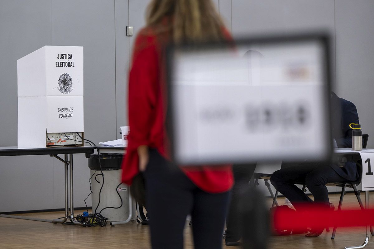 In der Schweiz lebende brasilianische Staatsangehörige konnten am 30. Oktober 2022 in Genf den Präsidenten wählen. Foto: Keystone-SDA / Martial Trezzini 