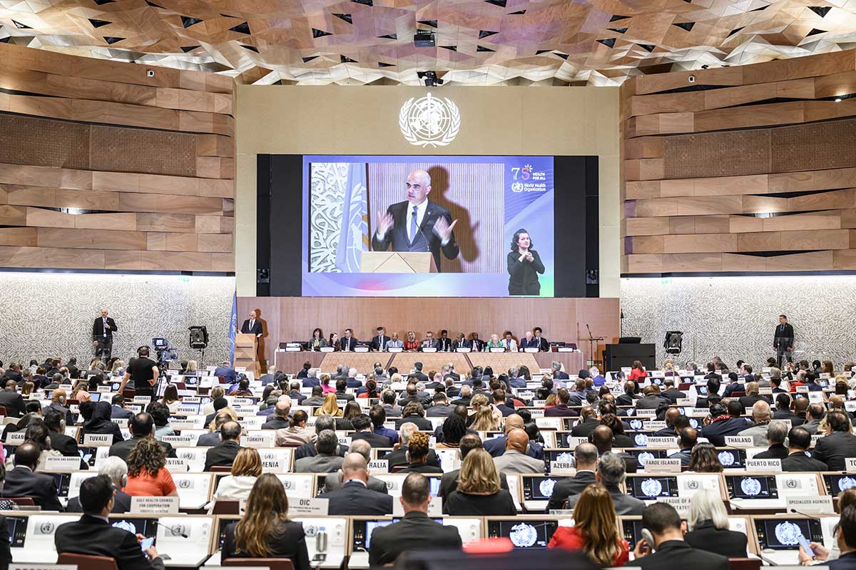 Der ehemalige Gesundheitsminister Bundesrat Alain Berset spricht im Mai 2024 zu den Gästen der 76. Versammlung der Weltgesundheitsorganisation WHO im Hauptquartier der UNO in Genf. Foto: Keystone-SDA / Gabriel Monnet