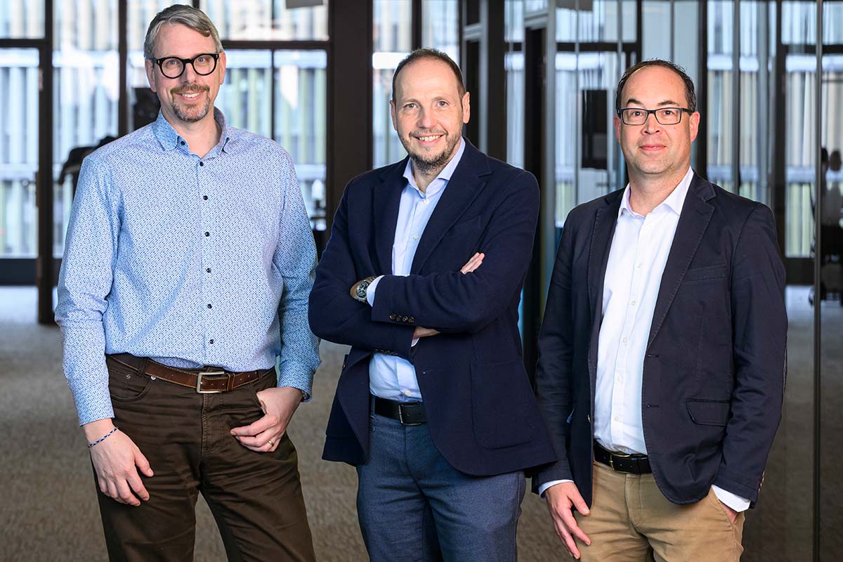 Die neue Chefredaktion mit (von links) Laurent Gilliéron, Stv. Chefredaktor und Leiter Visuelles, Federico Bragagnini, Chefredaktor, und Sandro Mühlebach, Stv. Chefredaktor und Leiter deutschsprachige Redaktion, Wankdorf, 11. März 2025. Foto: Keystone / Christian Beutler Die neue Chefredaktion mit (von links) Laurent Gilliéron, Stv. Chefredaktor und Leiter Visuelles, Federico Bragagnini, Chefredaktor, und Sandro Mühlebach, Stv. Chefredaktor und Leiter deutschsprachige Redaktion, Wankdorf, 11. März 2025. Foto: Keystone / Christian Beutler