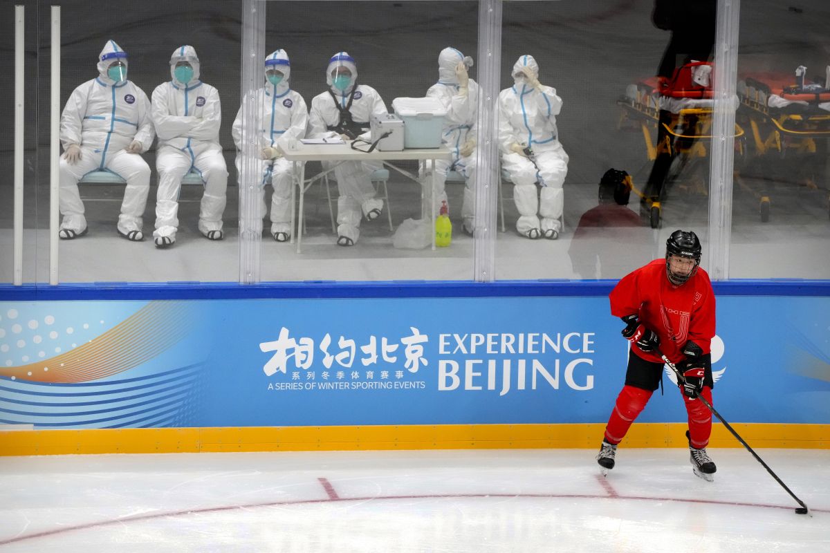 Manifestation test en novembre 2021 au National Indoor Stadium à Pékin. Photo : KEYSTONE/ AP Photo/ Mark Schiefelbein 