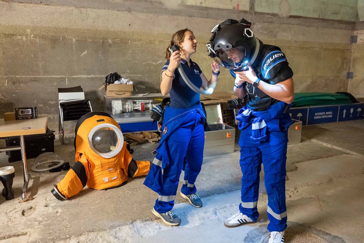 The prospective astronauts and EPFL students with Verdan Deliz and Ioana Dimitrova, left, during a training to simulate the Asclepios lunar mission at the Sasso San Gotthardo, a former Gotthard fortress.