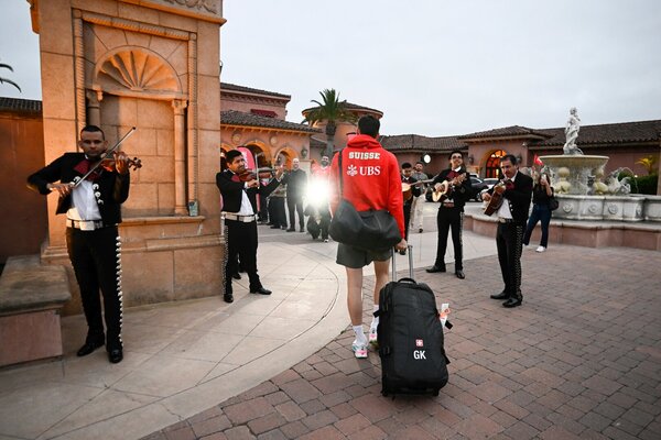Switzerland's Gregor Kobel arrives with teammates at the Fairmont Grand Del Mar hotel in San Diego, Tuesday June 2, 2026, for the World Cup soccer tournament.