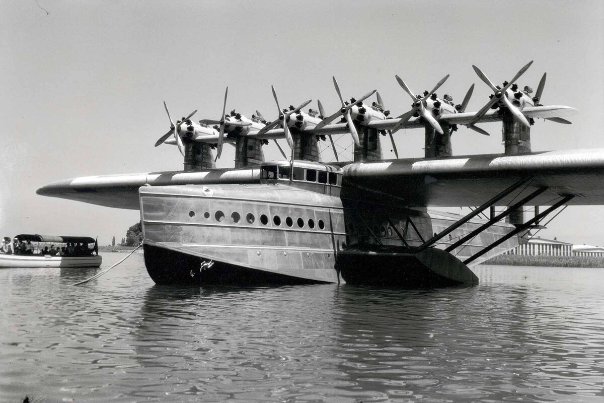 The flying boat Dornier Do X, Altenrhein, Switzerland, 1929. (KEYSTONE/Fotostiftung Schweiz/Hans Baumgartner) Hans Baumgartner - Das Verkehrsflugschiff Dornier Do X, Altenrhein 1929. 