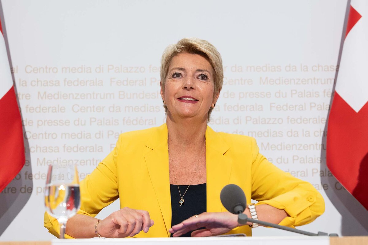Bundesraetin Karin Keller-Sutter spricht an einer Medienkonferenz zum Voranschlag 2027
